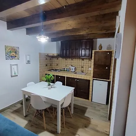 Ecce Homo Apartment Carini