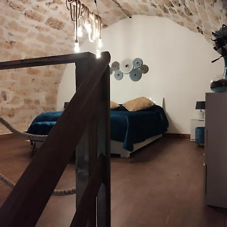 Ecce Homo Apartment